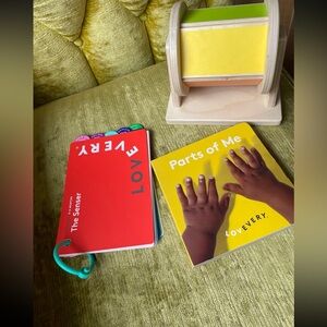 Lovevery the senser toys 5-6mo baby spinning rainbow, parts of me, play guide